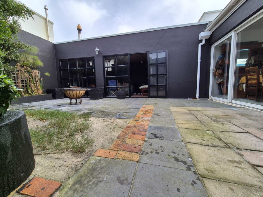 4 Bedroom Property for Sale in Marina Da Gama Western Cape